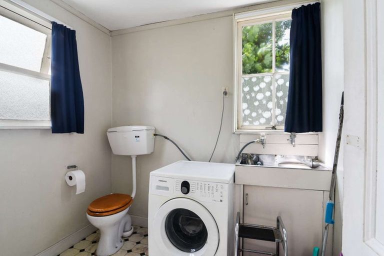 Photo of property in 54 Walter Street, The Glen, Dunedin, 9011