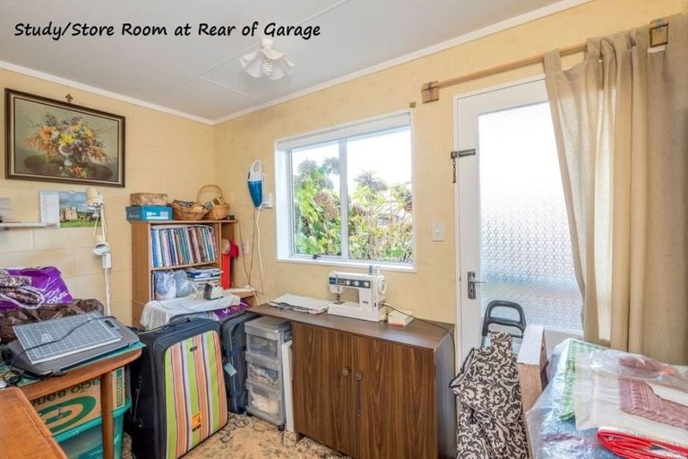 Photo of property in 90 Rimu Street, Waikanae, 5036