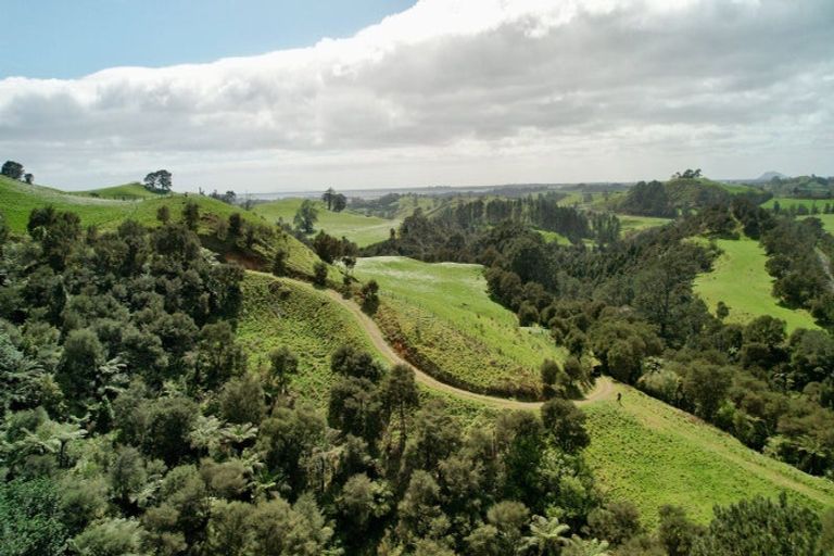 Photo of property in 717 Wright Road, Aongatete, 3181