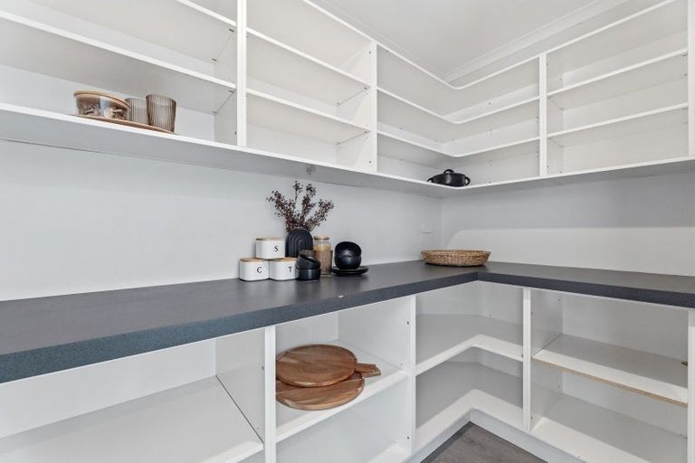 Photo of property in 221 Te Okuroa Drive, Papamoa, 3118