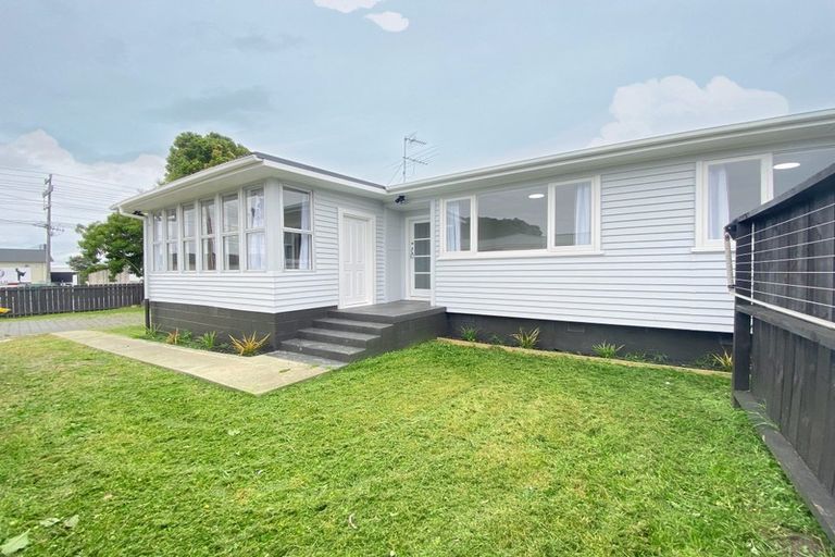 Photo of property in 150 Hepburn Road, Glendene, Auckland, 0602