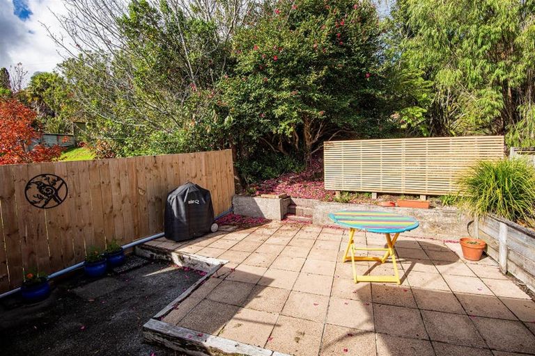 Photo of property in 42 Hilltop Avenue, Morningside, Whangarei, 0110