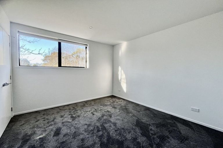 Photo of property in 4/7 Matata Place, Dallington, Christchurch, 8061