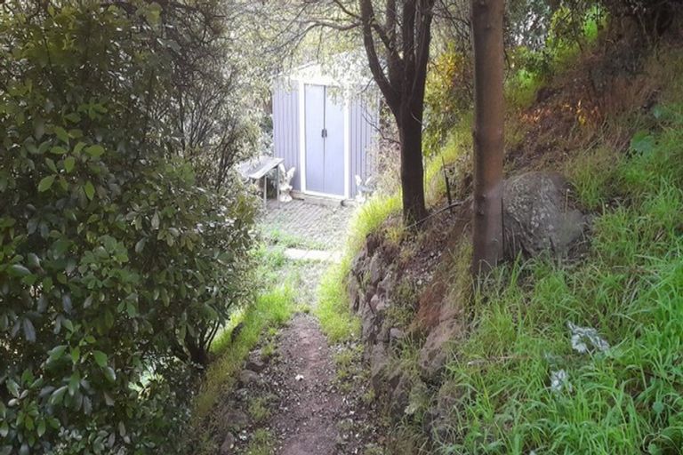 Photo of property in 102 Cannon Hill Crescent, Mount Pleasant, Christchurch, 8081