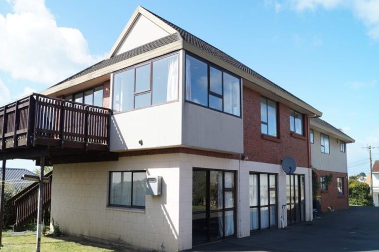 Photo of property in 17 Argyle Street, Mornington, Dunedin, 9011