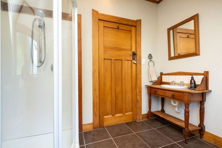 Photo of property in 112 Willowpark Road South, Hastings, 4122