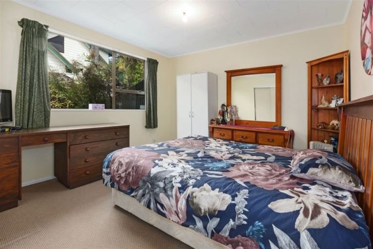 Photo of property in 9b Crystal Grove, Birchville, Upper Hutt, 5018