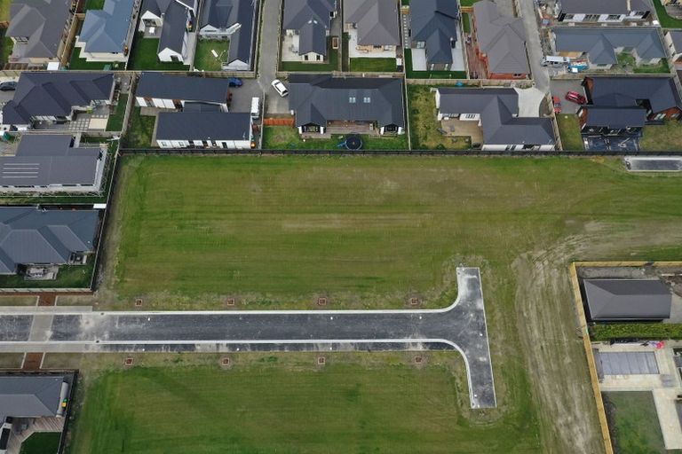 Photo of property in 1 Summerleas Lane, Halswell, Christchurch, 8025