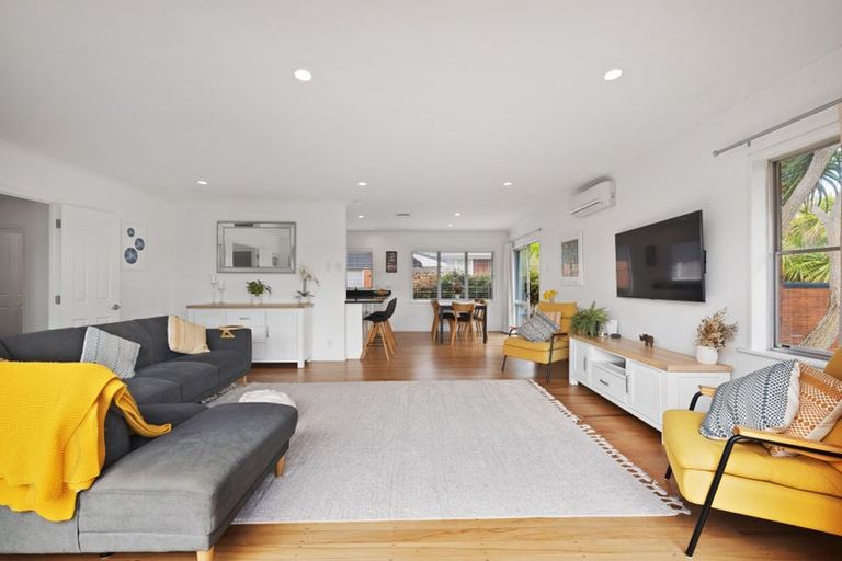 Photo of property in 53 Angelo Avenue, Howick, Auckland, 2014