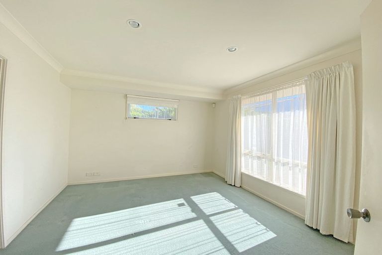 Photo of property in 11a Te Kanawa Crescent, Henderson, Auckland, 0610