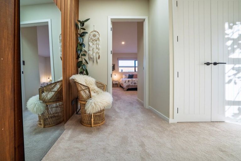 Photo of property in 5 Bull Ridge, Wanaka, 9305