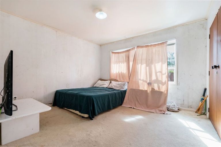 Photo of property in 58 Moncrieff Avenue, Clendon Park, Auckland, 2103