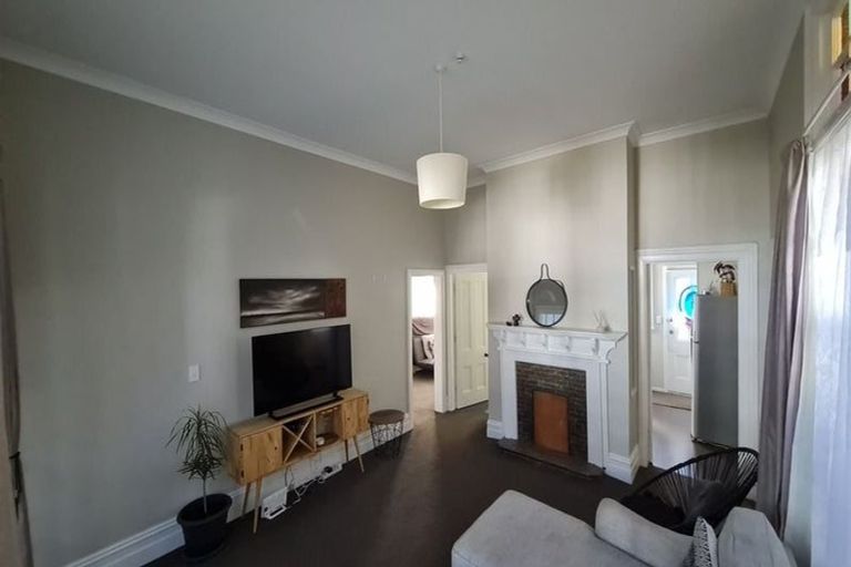 Photo of property in 17 Portland Crescent, Thorndon, Wellington, 6011