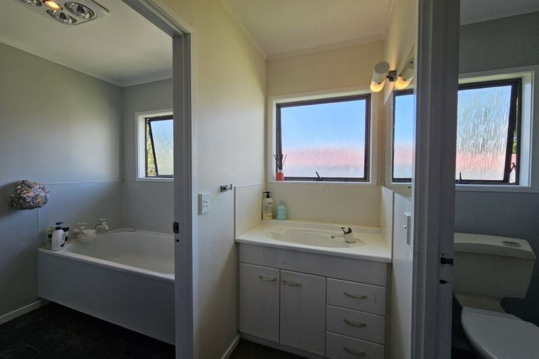 Photo of property in 67 John Downs Drive, Browns Bay, Auckland, 0630