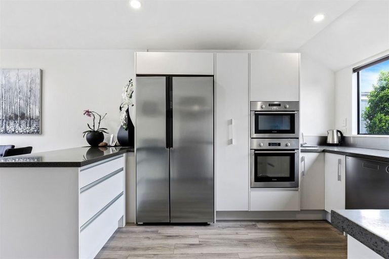 Photo of property in 1a Yarrum Lane, Avonhead, Christchurch, 8042