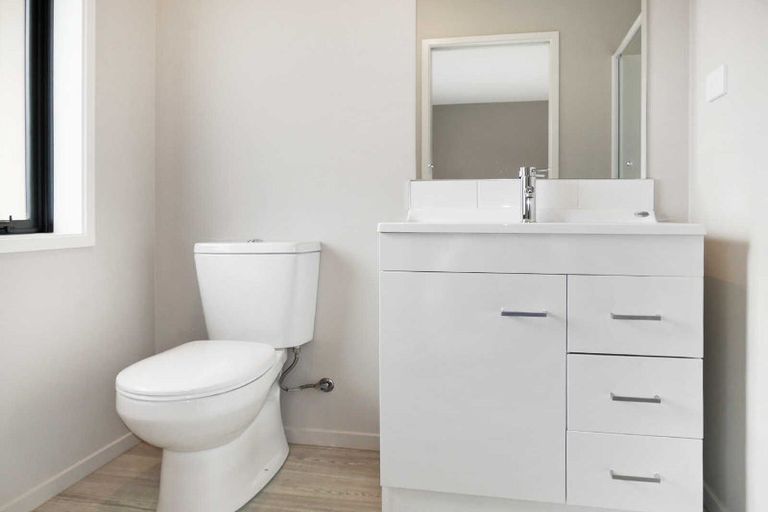 Photo of property in 32 Karere Avenue, Marshland, Christchurch, 8083