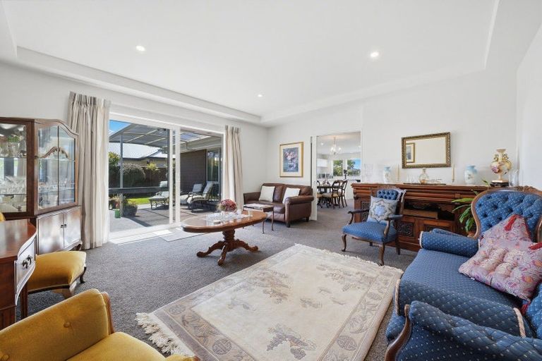 Photo of property in 23 Huntingdon Drive, Rangiora, 7400