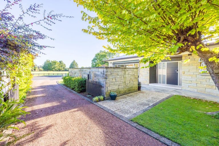 Photo of property in 24 Clements Crescent, Queenwood, Hamilton, 3210