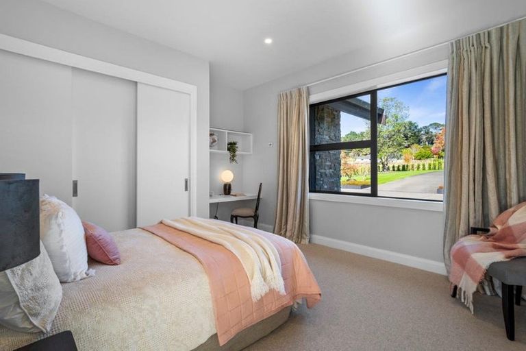 Photo of property in 73 Pomona Road, Kumeu, 0891