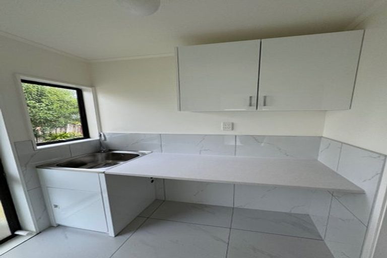 Photo of property in 1/26 Karepo Crescent, Ranui, Auckland, 0612