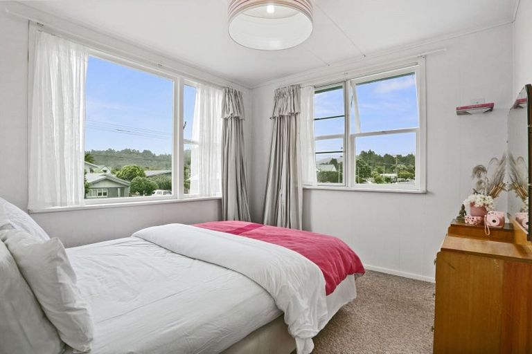 Photo of property in 300a Williamson Road, Whangamata, 3620