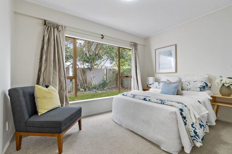 Photo of property in 1/95 Aberdeen Road, Castor Bay, Auckland, 0620