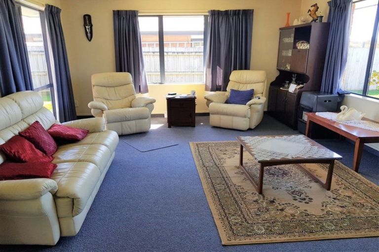 Photo of property in 17a Ruahine Street, Dannevirke, 4930