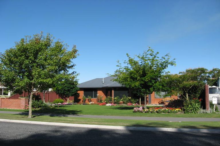 Photo of property in 46 Selwyn Street, Leeston, 7632