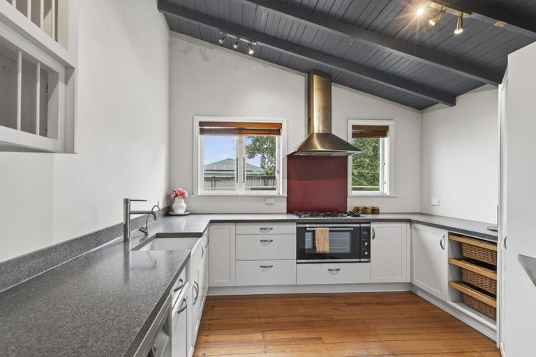 Photo of property in 17a Carey Street, Waitara, 4320