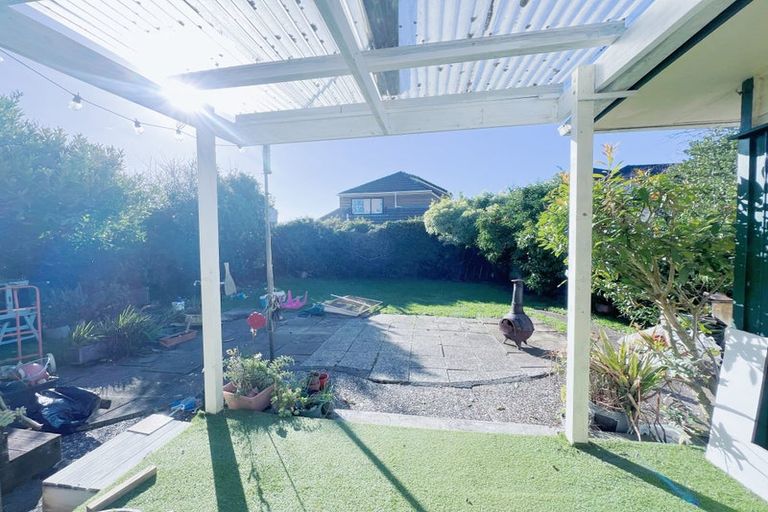 Photo of property in 19 Maugham Drive, Bucklands Beach, Auckland, 2014