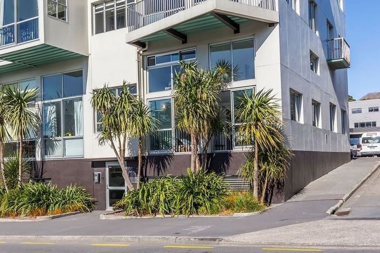 Photo of property in Qba Apartments, 1u/51 Webb Street, Mount Cook, Wellington, 6011