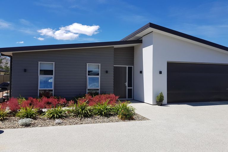 Photo of property in 12 Electric Place, Cromwell, 9310
