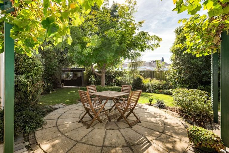 Photo of property in 6 Iroquois Place, Wigram, Christchurch, 8042