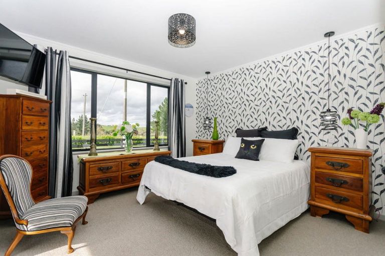 Photo of property in 423 Tipapakuku Road, Dannevirke, 4976