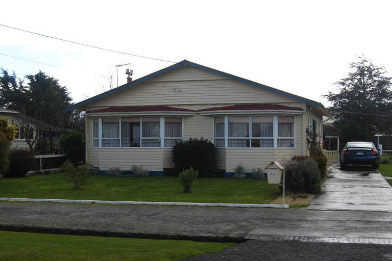 Photo of property in 38 Wyndham Street, Carterton, 5713