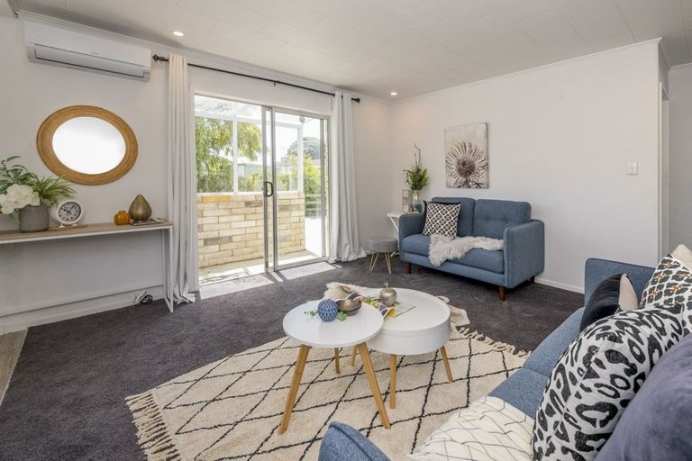 Photo of property in 64a Te Rauparaha Street, Otaki, 5512