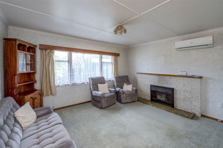 Photo of property in 9 Iti Street, Otaki, 5512
