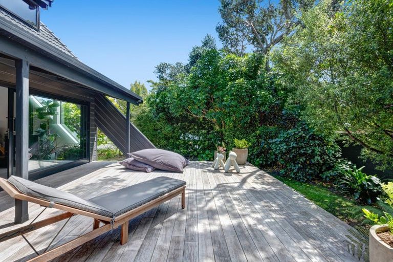 Photo of property in 19 Onepu Lane, Manly, Whangaparaoa, 0930