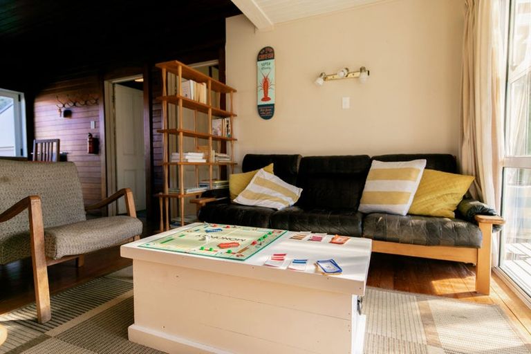 Photo of property in 19 Kapiti Place, Kairakau, Elsthorpe, 4295