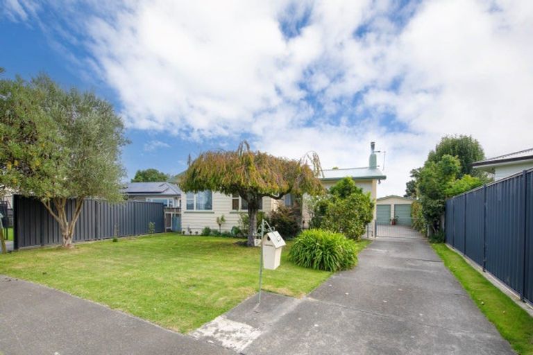 Photo of property in 8 Magdalen Crescent, Pirimai, Napier, 4112