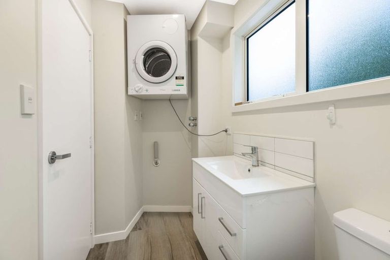 Photo of property in 2/88 Clyde Road, Ilam, Christchurch, 8041