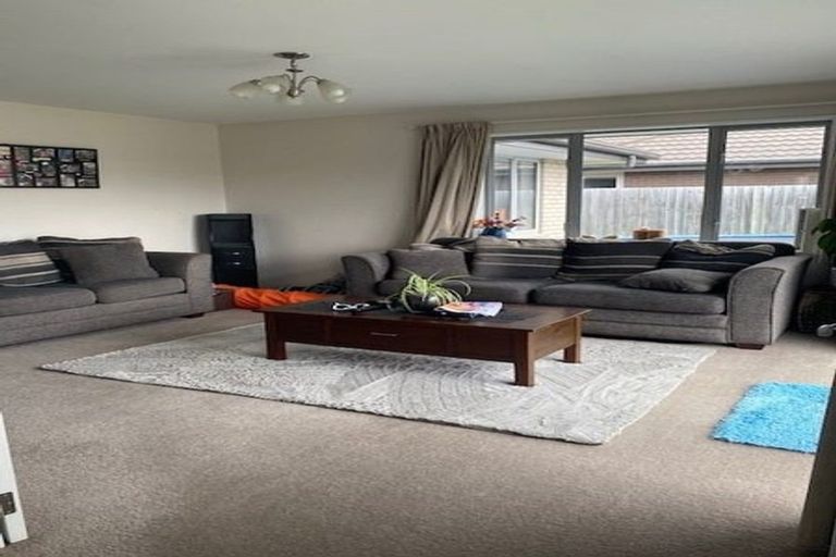 Photo of property in 43 Cassino Street, Rangiora, 7400