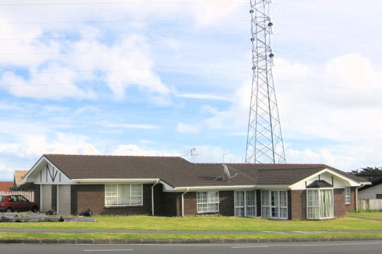 Photo of property in 121 Everglade Drive, Totara Heights, Auckland, 2105