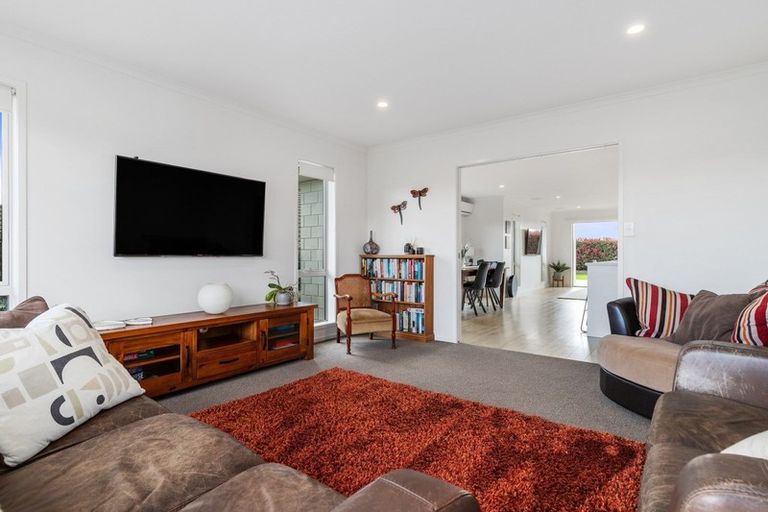 Photo of property in 46 Helen June Avenue, Flagstaff, Hamilton, 3210