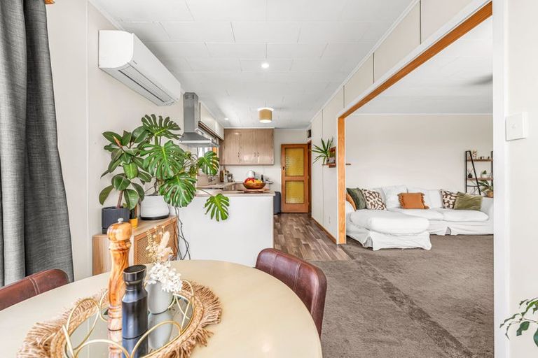 Photo of property in 66 Kitchener Street, Gore, 9710