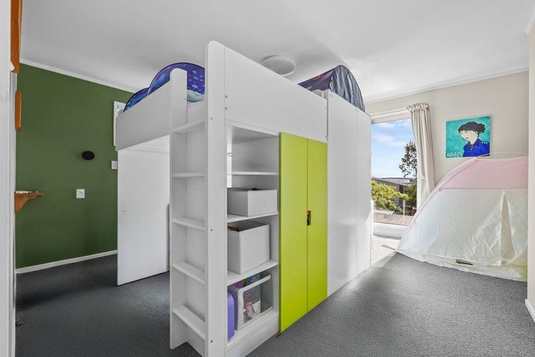 Photo of property in 22 Royal Road, Massey, Auckland, 0614