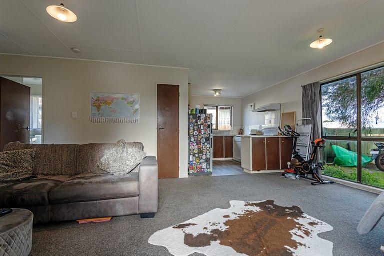 Photo of property in 19a Colonial Place, Kelvin Grove, Palmerston North, 4414