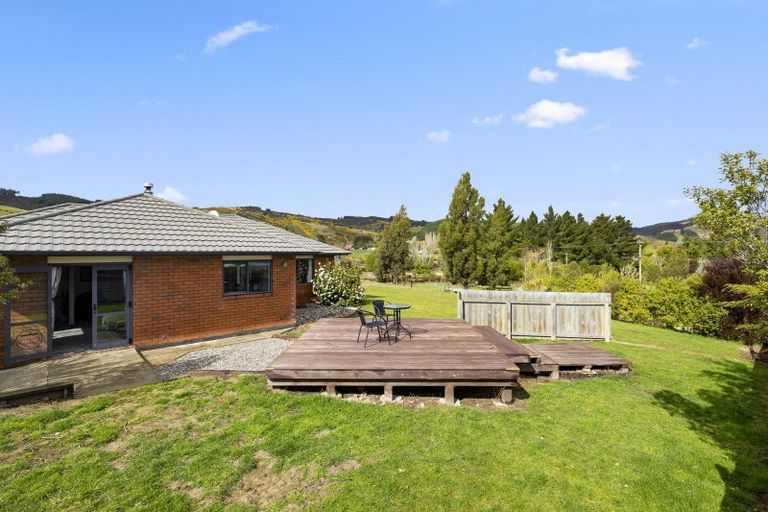 Photo of property in 30 Titri Road, Waihola, Outram, 9073