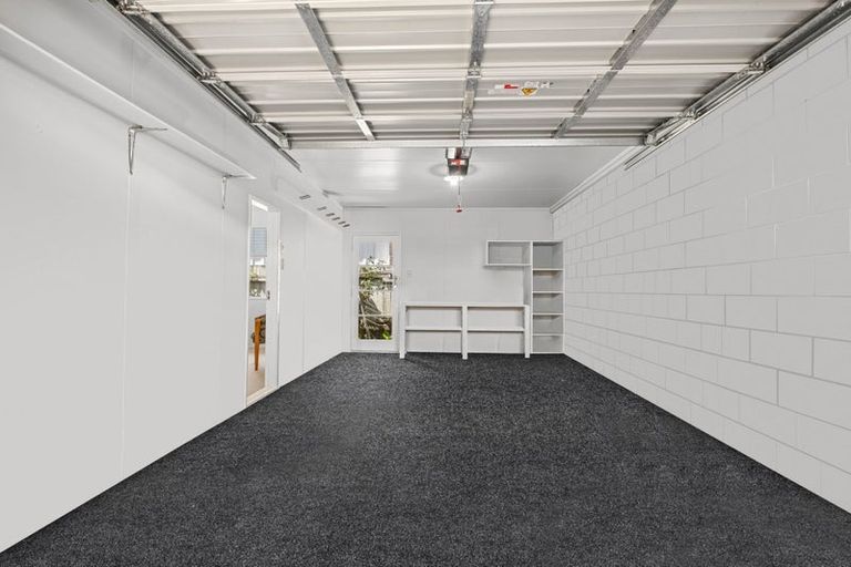 Photo of property in 1/237 Courtenay Street, Strandon, New Plymouth, 4312