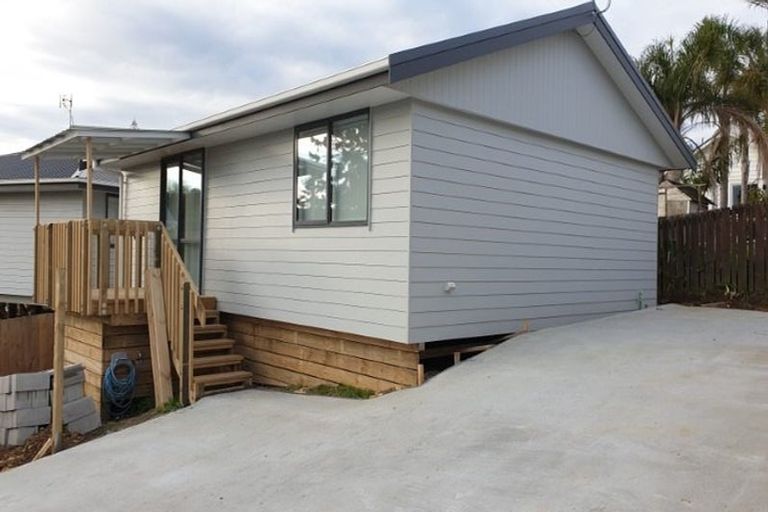 Photo of property in 45 Brian Crescent, Stanmore Bay, Whangaparaoa, 0932